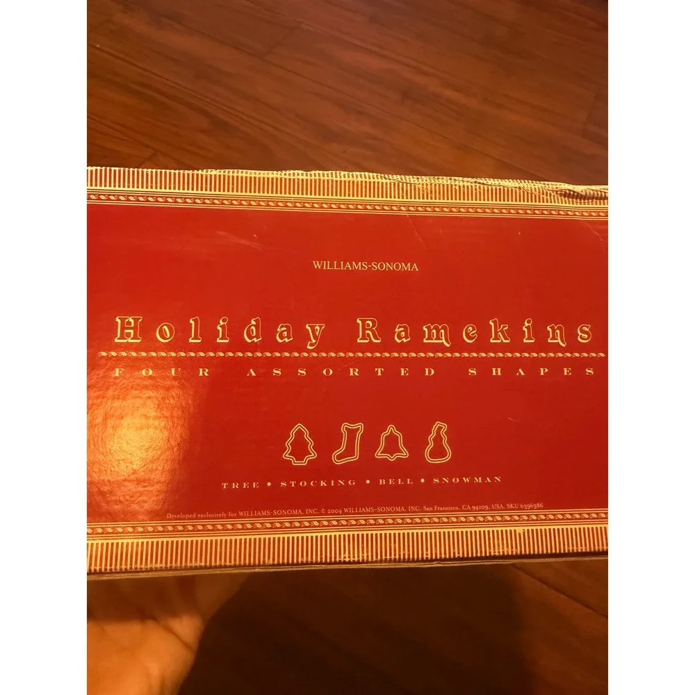 Williams-Sonoma Holiday Ramekins Set of 4 White Ceramic